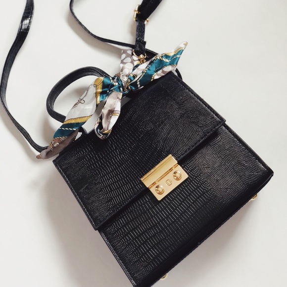 Veil Black Croc Vegan Top Handle Bag - Picture 4 of 8